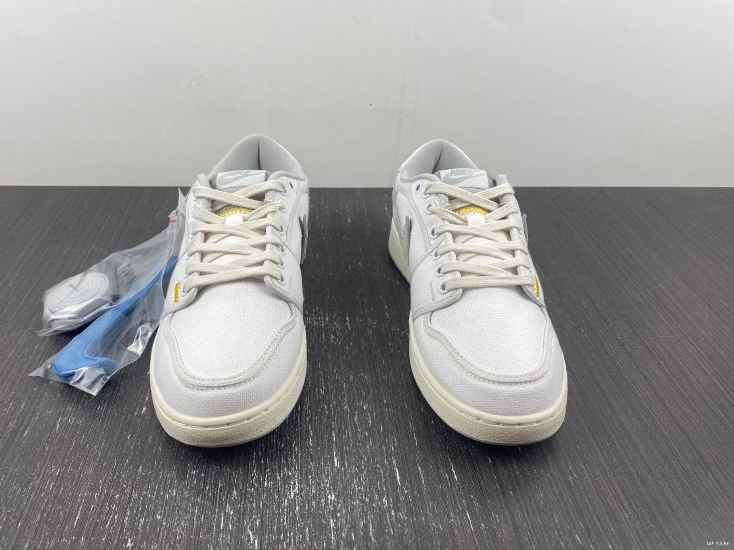 DO8912-101 Jordan Low SP AJKO  1 Retro White Canvas Union 1022
